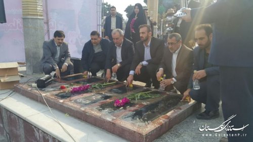 مراسم غبار روبی و عطر افشانی مزار شهدای شهر گرگان برگزار شد