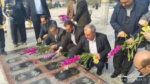 مراسم غبار روبی و عطر افشانی مزار شهدای شهر گرگان برگزار شد