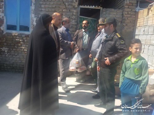 با آغاز سال جدید ، دیدار و تجلیل فرماندار بندرگزاز اهالی ساکن در محله طرح شهید شوشتری