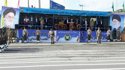 مراسم رژه نیروهای مسلح با حضور استاندار گلستان آغاز شد