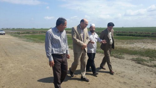 بازدید فرماندار ترکمن از زمین های شهرک فرهنگیان