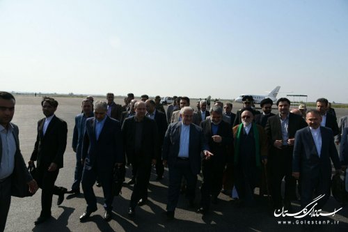 وزیر کشور برای آیین تکریم و معارفه استاندار گلستان وارد گرگان شد
