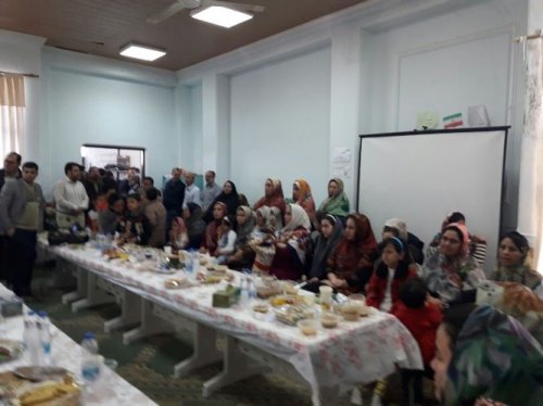 بازدید مدیرکل امور بانوان گلستان از جشنواره غذای سالم درشهر تاتارعلیا 