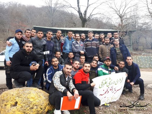 اعزام سربازان وظیفه زندان گنبد به اردوی تفریحی فرهنگی