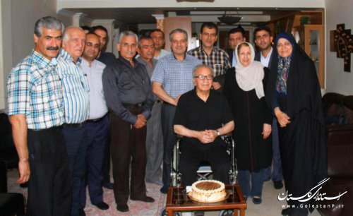 دیدار و قدردانی جمعی از مدیران استانی و فعالان فرهنگی از خبرنگار و پیشکسوت رسانه‌ای در گرگان