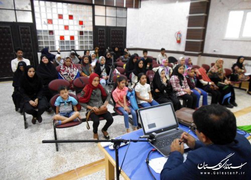 برگزاری کارگاه‌های آموزشی «نقش موثر خلاقیت و نوآوری در قصه‌گویی» در کانون گلستان