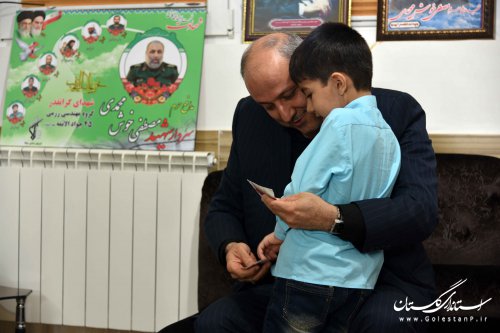 دیدار استاندار گلستان با خانواده شهید مدافع حرم «خوش محمدی»