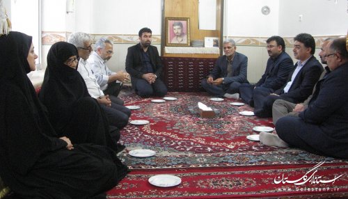 دیدار مدیرعامل آبفار استان گلستان با خانواده گرامی (( شهید محمدی))