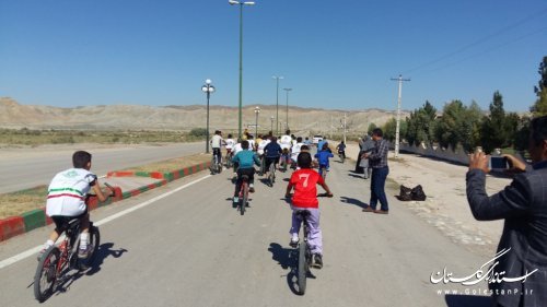 دوچرخه‌سواری تا بازدید از نمایشگاه هفته ملی کودک