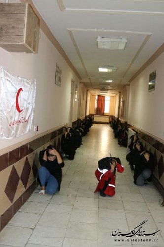 مانور زلزله در خوابگاه های دانشجویی گلستان برگزار شد