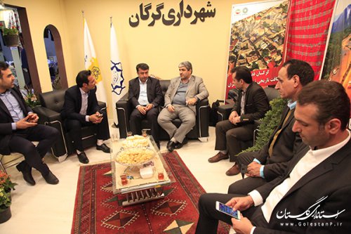 نشست هم فکری با آژانس های گردشگری خوزستان در بخش نمایشگاهی استان گلستان