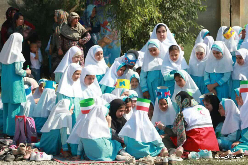 دومین روز از اجرای طرح ملی بامهر تا مهر ویژه دانش آموزان مناطق سیل زده شهرستان گمیشان