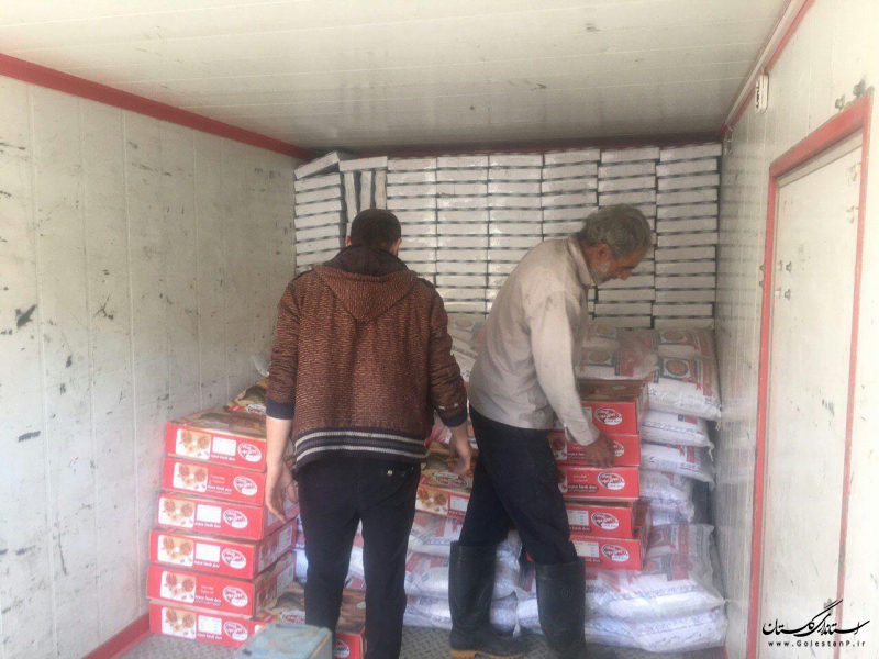 ارسال یک هزار بسته غذایی  به مناطق زلزله زده آذربایجان غربی به همت داوطلب جمعیت هلال احمر گلستان