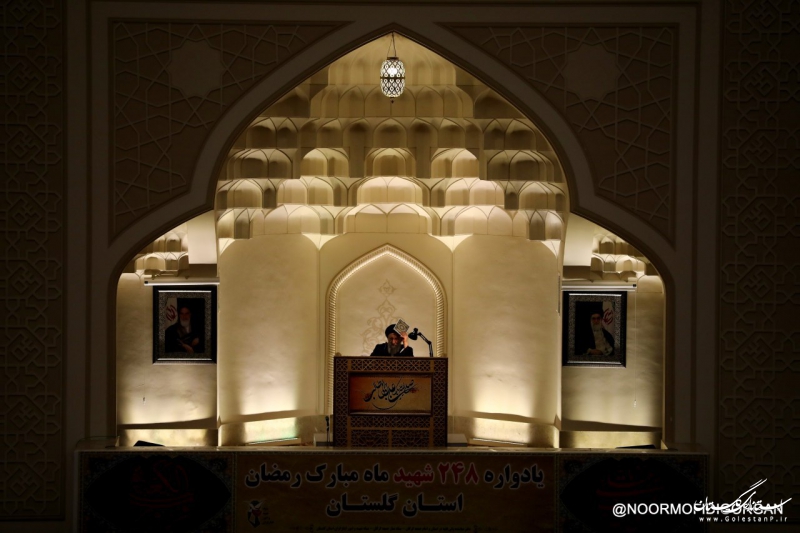 حضور استاندار گلستان در مراسم شب احیا با رعایت پروتکل های بهداشتی