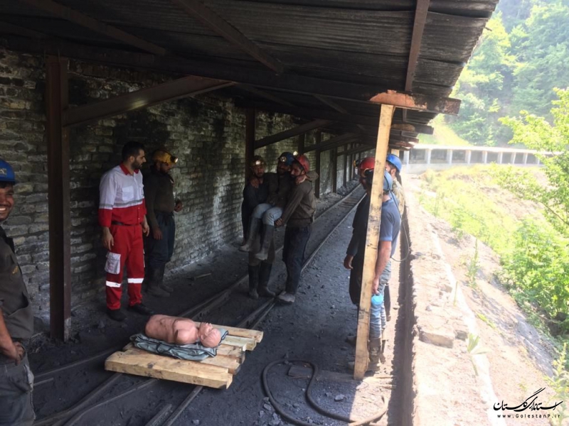 آموزش کمک های اولیه به 40 نفر از کارگران معدن ذغال سنگ رامیان