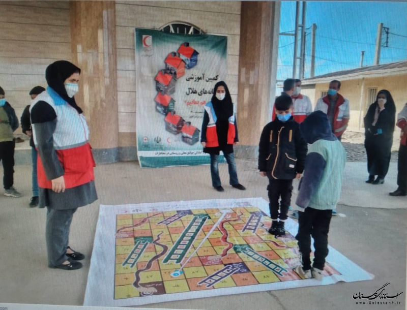 کمپین آموزشی "برای هم بمانیم" در ۲۵ خانه هلال گلستان