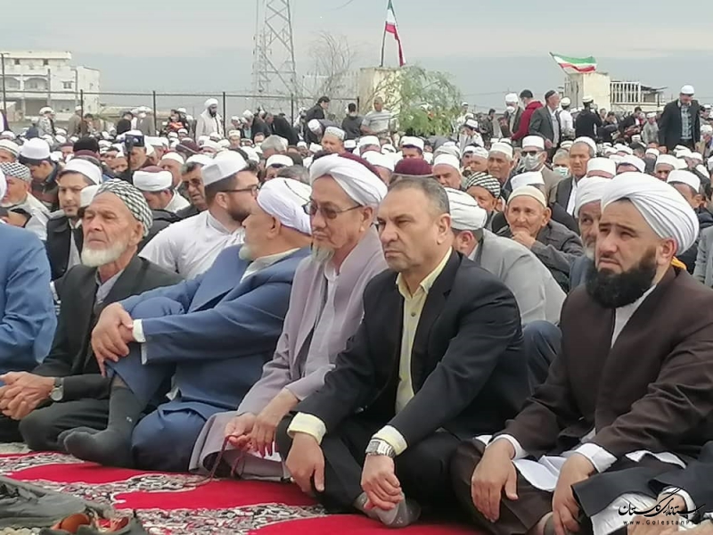 اقامه نماز باشکوه عید سعید فطر در شهرستان ترکمن