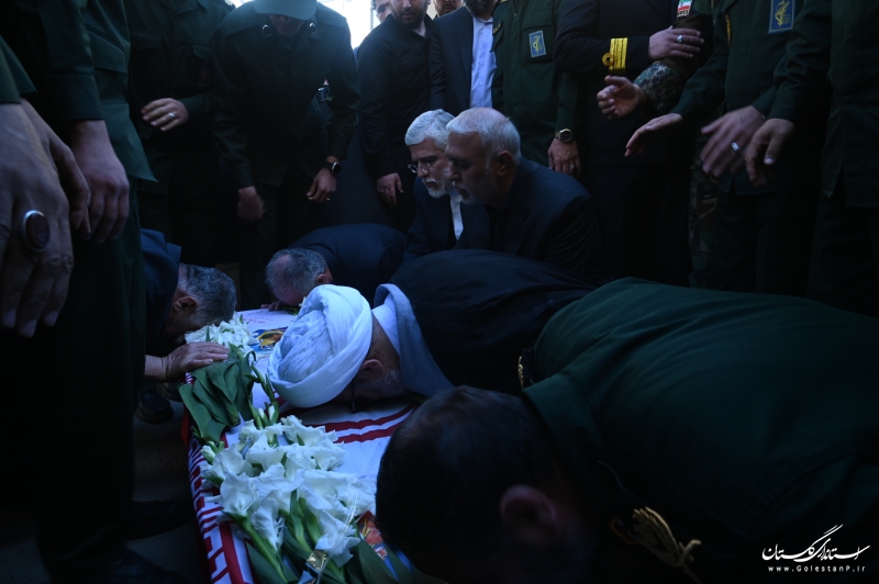 گزارش تصویری|| حضور استاندار گلستان در تشییع پیکر شهید «مقداد مهقانی»