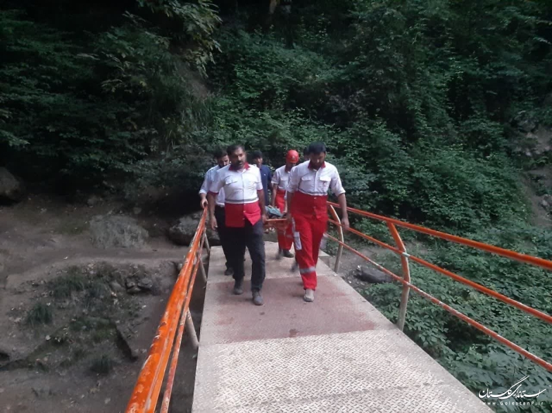 سقوط مرد ۳۷ ساله از آبشار شیرآباد