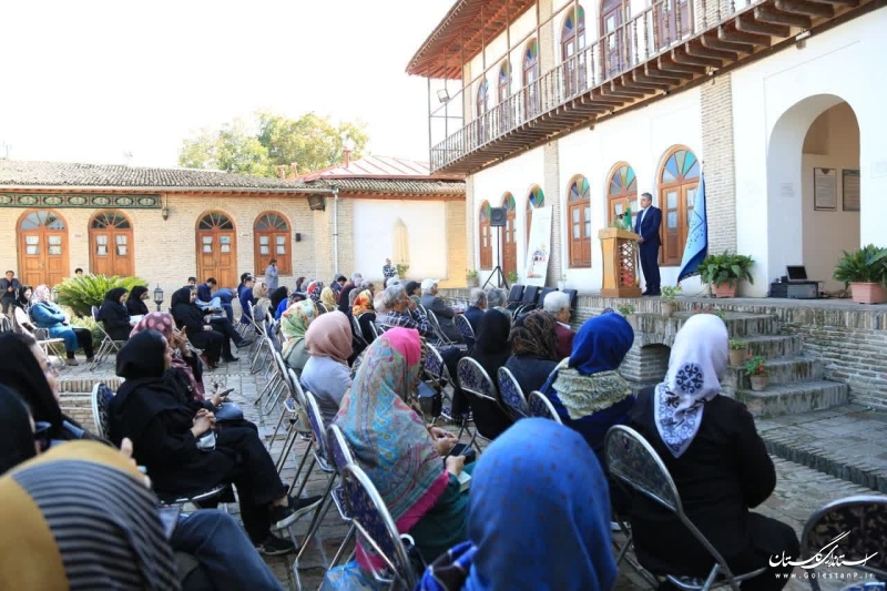 آیین بزرگداشت روز حافظ در شهر تاریخی استرآباد(گرگان) استان گلستان برگزار شد