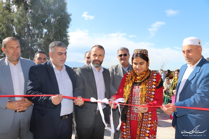 کلنگ زنی و افتتاح مدرسه درشهرستان آق قلا