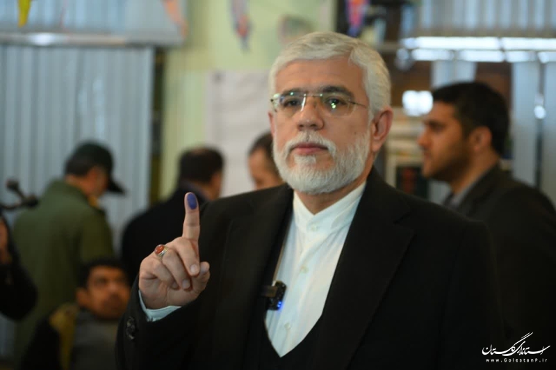 نماهنگ|| استاندار گلستان رای خود را به صندوق انداخت