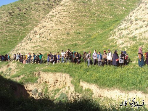 بانوان بخش پیشکمر در کوهپیمایی بمناسبت روز زن شرکت کردند.