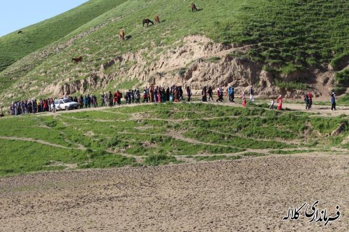 پیاده روی خانوادگی شهروندان کلاله ای به سمت بقعه حضرت خالد نبی (ع) برگزار شد