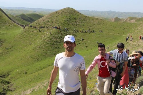 پیاده روی خانوادگی شهروندان کلاله ای به سمت بقعه حضرت خالد نبی (ع) برگزار شد