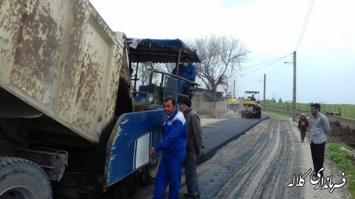 اتمام پروزه احداث جدول .زیرسازی وآسفالت معابر روستای گرکز بخش مرکزی 