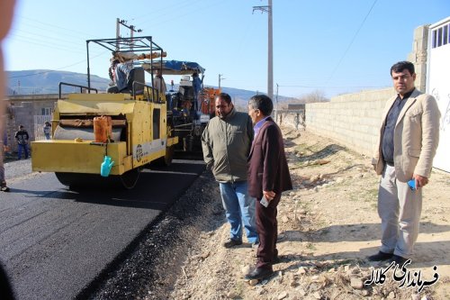 بازدید بخشدار پیشکمر از عملیات آسفالت ریزی روستای کسر پیشکمر