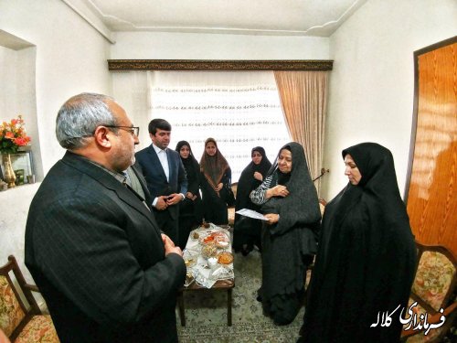 تجلیل فرماندار و مسئولین از مادران شهدای شهرستان کلاله