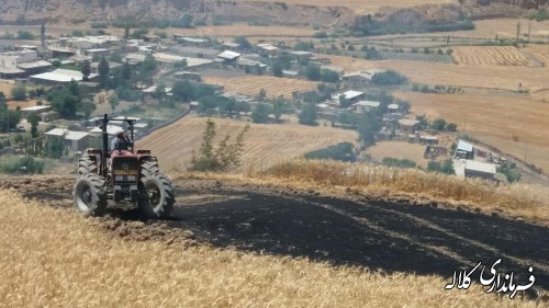 مهار آتش سوزی بقایای زمین های کشاورزی روستای عزیزاباد دهستان عرب داغ بخش پیشکمر