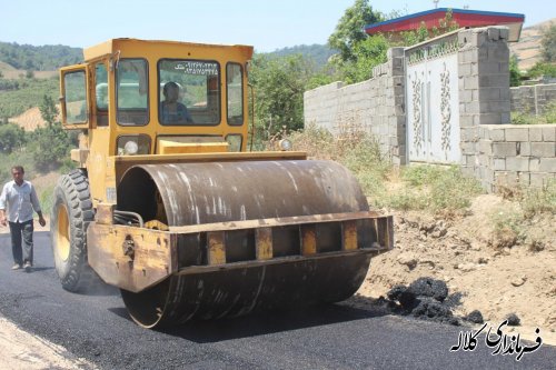 بازدید بخشدار پیشکمر از اجرای آسفالت روستای دومانلی بخش پیشکمر