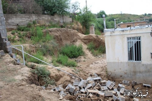 بازدید بخشدار پیشکمر از حادثه دیدگان  بارش باران روستای خوجه یاپاقی