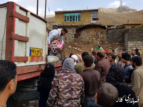 گزارش تصویری /توزیع اقلام اهدایی مردم نوع دوست بخش پیشکمر در  روستاهای شهرستان نوار مرزی ثلاث باباجانی