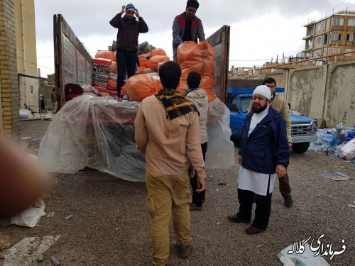 گزارش تصویری /توزیع اقلام اهدایی مردم نوع دوست بخش پیشکمر در  روستاهای شهرستان نوار مرزی ثلاث باباجانی