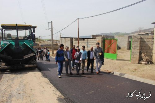 بازدید بخشدار پیشکمر از اجرای عملیات آسفالت روستای قودنه سفلی 