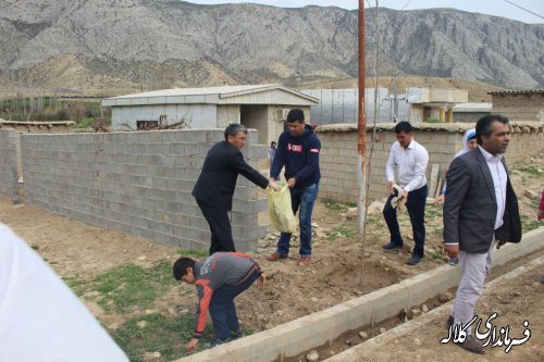 در آستانه سال نو؛طرح نهضت همگانی پاکسازی محیط روستا در بخش پیشکمر اجرا شد.