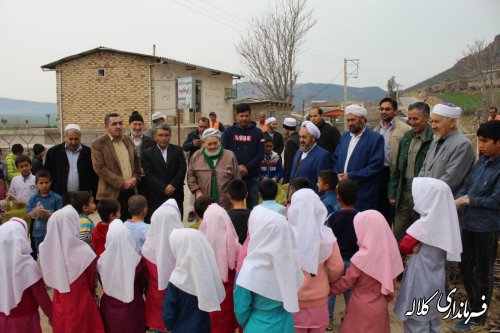 بمناسبت هفته منابع طبیعی وسال نو؛بخشدار پیشکمر در روستای زاو بالا چند اصله نهال غرس کرد.