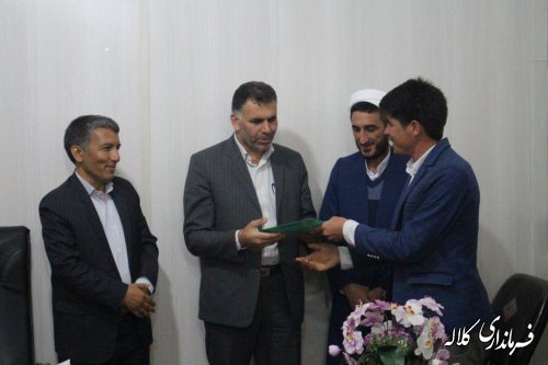 جلسه دوره ای اردیبهشت ماه ۹۷ دهیاران بخش پیشکمر برگزار شد.