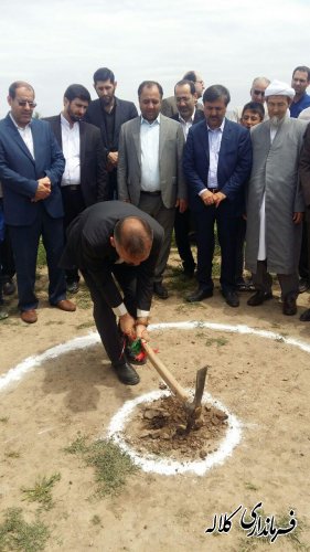 کلنگ احداث 5 مدرسه و1 کانون فرهنگی در شهرستان کلاله زمین زده شد.