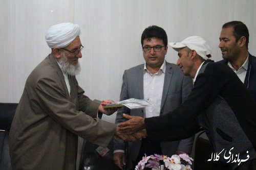 دیدار جمعی از جوانان بخش پیشکمر بمناسبت هفته جوان با بخشدار و مسئولین بخش پیشکمر