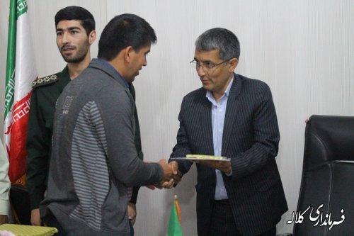 دیدار جمعی از جوانان بخش پیشکمر بمناسبت هفته جوان با بخشدار و مسئولین بخش پیشکمر
