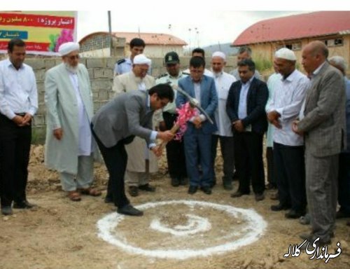 با حضور بخشدار پیشکمر مراسم کلنگ زنی احداث پارک محله جوانان شهرفراغی برگزار شد