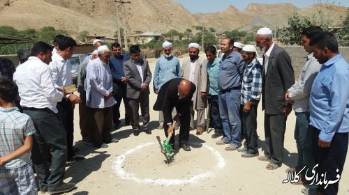 مراسم کلنگ زنی اجرای عملیات زیرسازی و آسفالت معابر روستای قره آغاچ بخش پیشکمر