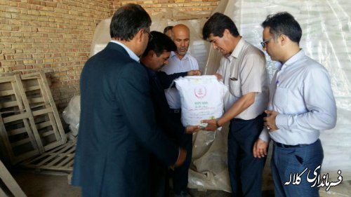 بازدید فرماندار کلاله از شرکت دانه های روغنی شهرستان