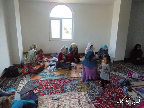 بازدید بخشدار پیشکمر از کلاس آموزشی کیف دوزی با چرم 