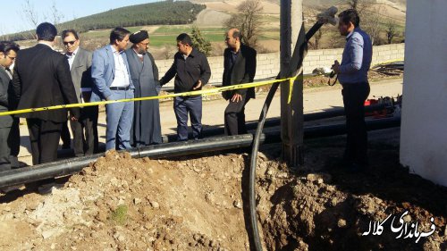 بازدید فرماندار کلاله و مدیر عامل ابفار استان از پروژه شبکه توزیع آب روستای کاظم خوجه