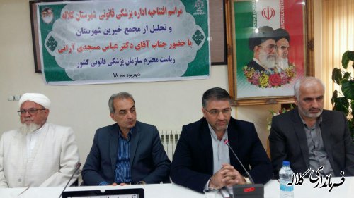 مسوولان در کنار خدمت به مردم بایستی خدمات و اقدامات انجام شده در ۴۰ سال گذشته را نیز برای آنان بازگو نمایند